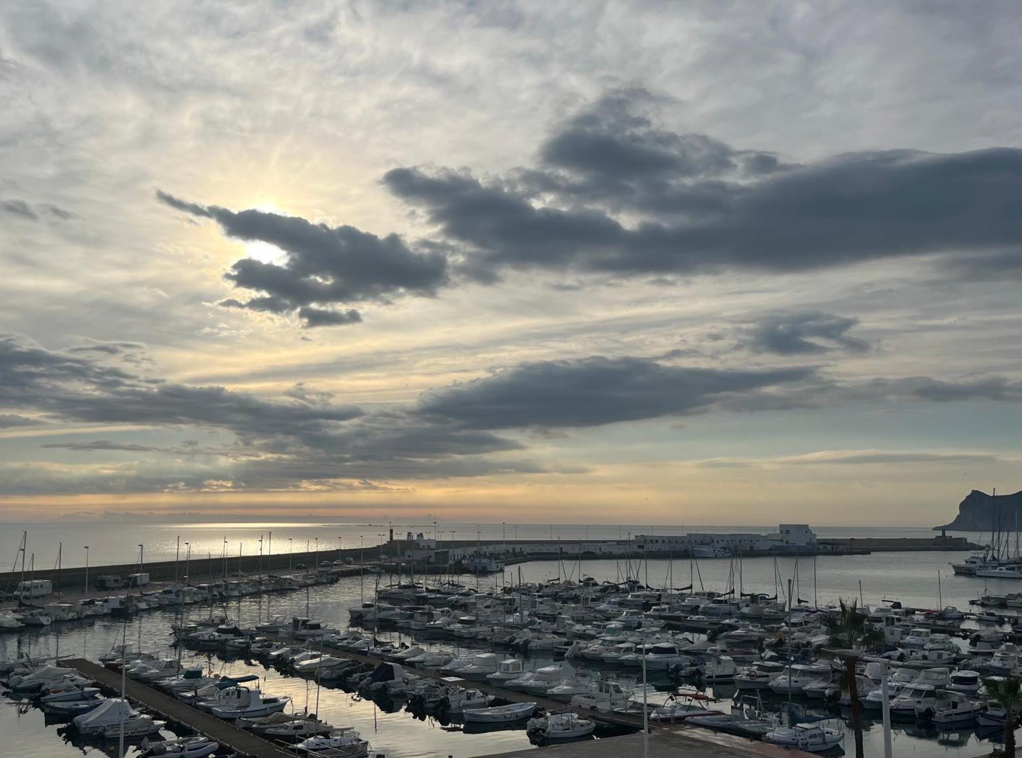 Piso En Puerto De Alteaアパートメント エクステリア 写真